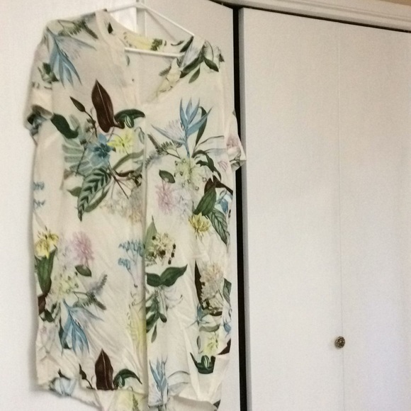 Dress - Picture 3 of 8